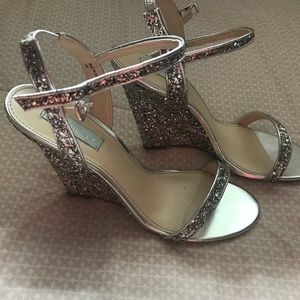 Betsy Johnson glitter wedges size 11